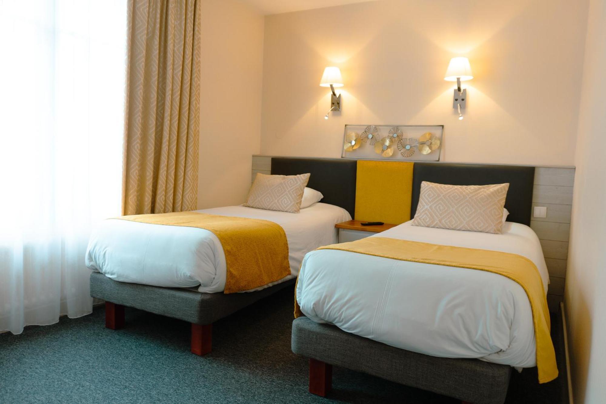 Hotel Spa & Restaurant O Pervenches Chambery Ngoại thất bức ảnh